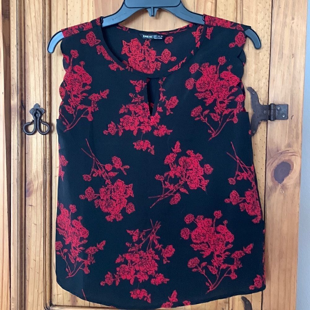 ***** 5 for $25 Shein Sleeveless Top with Scalloped Arm Openings
